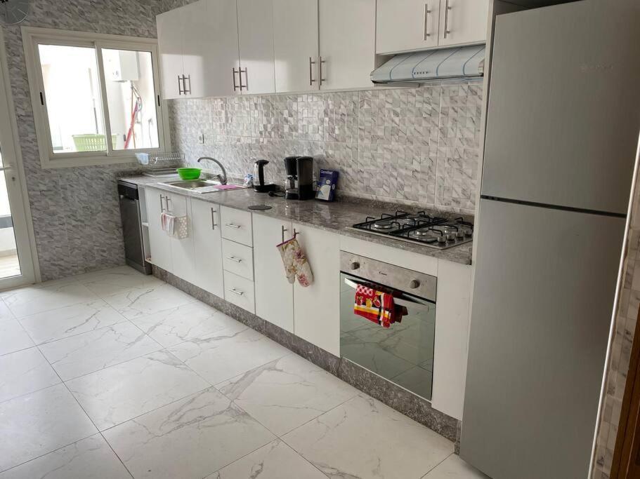 Lovely 4-Bedroom Condo With Pool Rabat Exterior foto